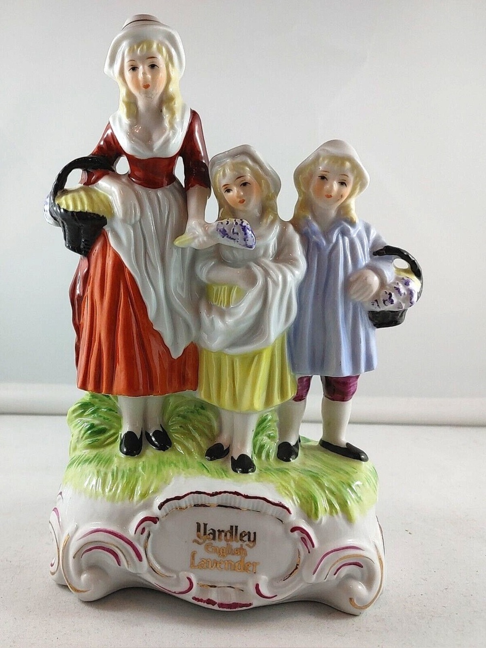 Ceramic Figurine Trio - Multicolor Yardley English Lavender.